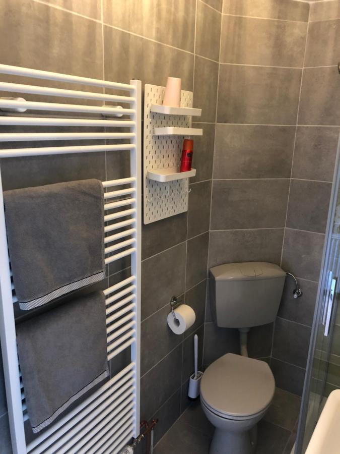 Paradiesje 2 Apartment Leer Ngoại thất bức ảnh